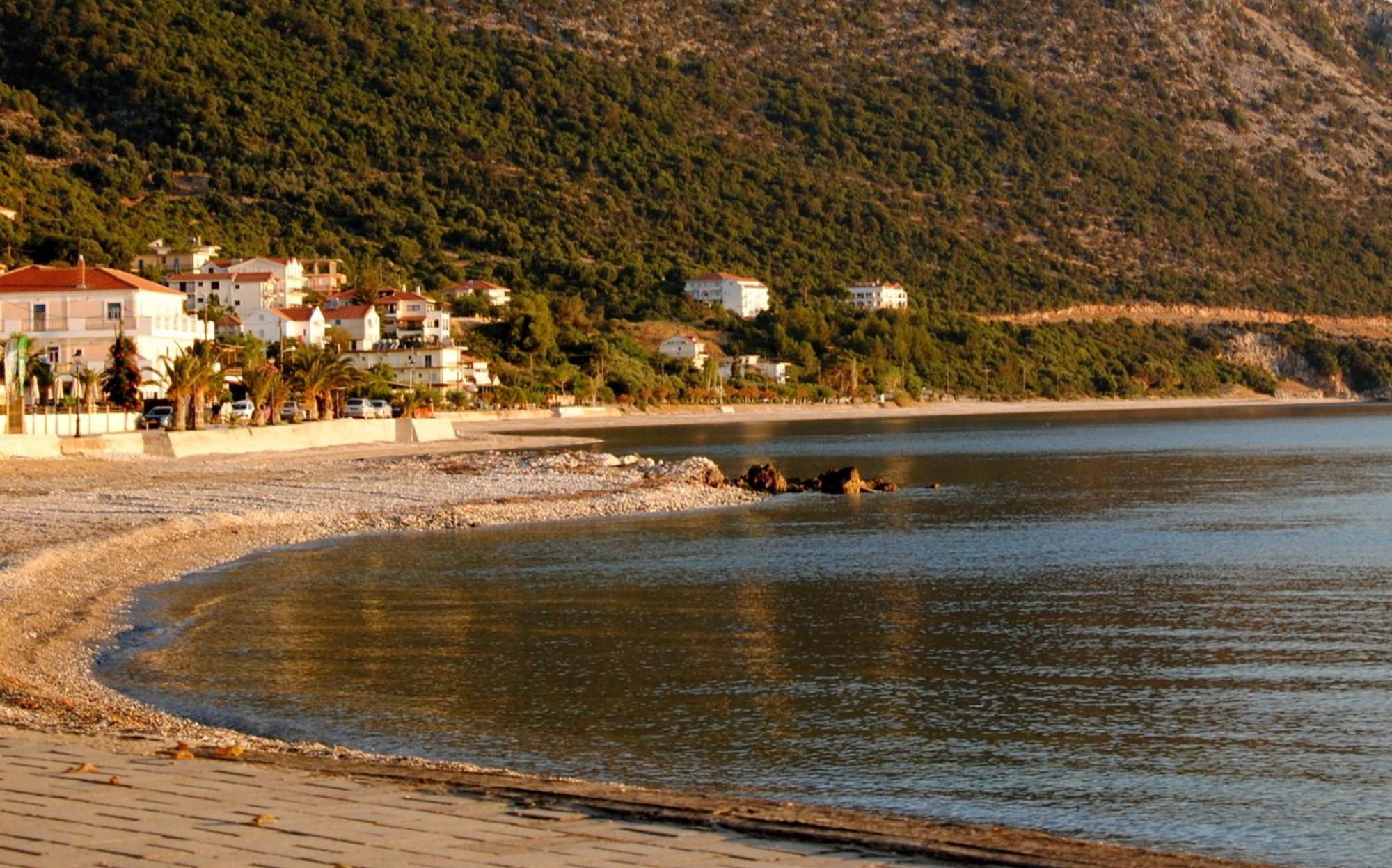 Filoxenia Hotel & Apartments Poros  Exterior foto